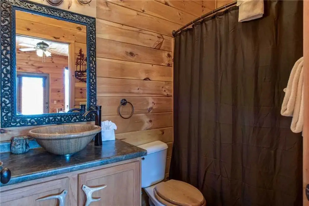 Starry Nights Lodge - Five Bedroom Cabin