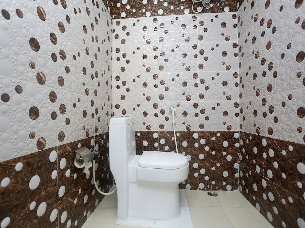 OYO 18301 Hotel A-one
