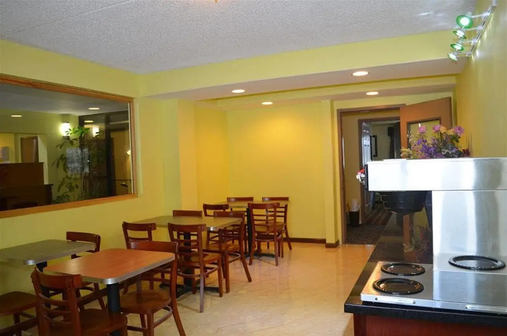 American Budget Inn