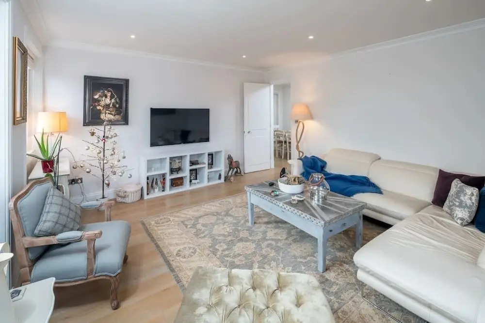 Beautiful Spacious 3 bed 2 Bath in Earl's Court