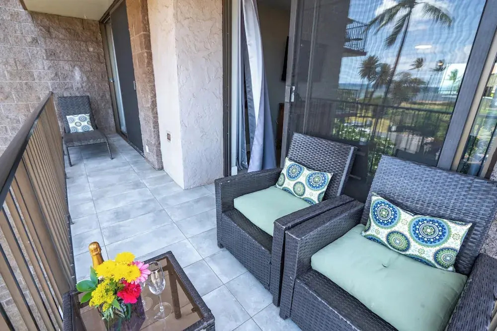 Sunny and Soothing Oceanfront Vistas