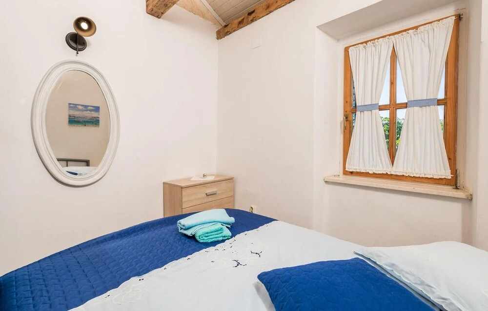 Amazing Home In Banjol With Wifi