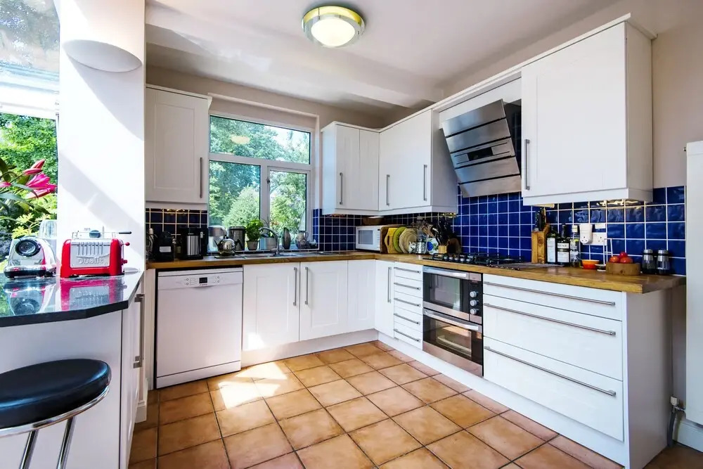 Vintage Twickenham Home By The River Thames