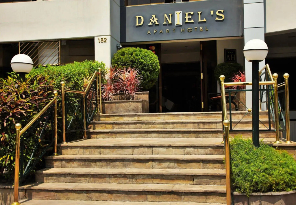 Daniels Apart Hotel