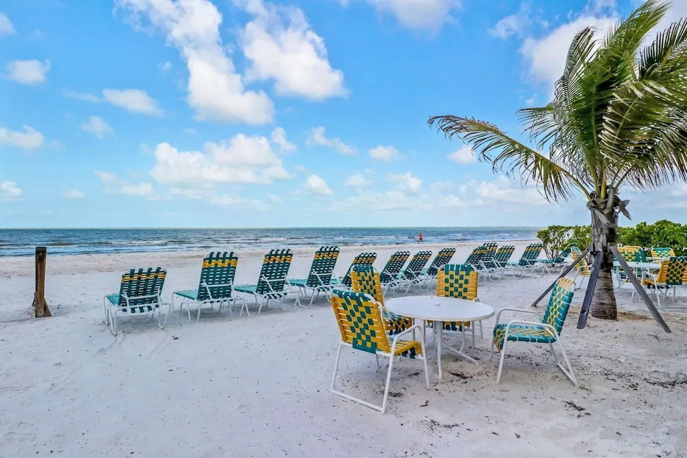 Bahama Beach Club #11