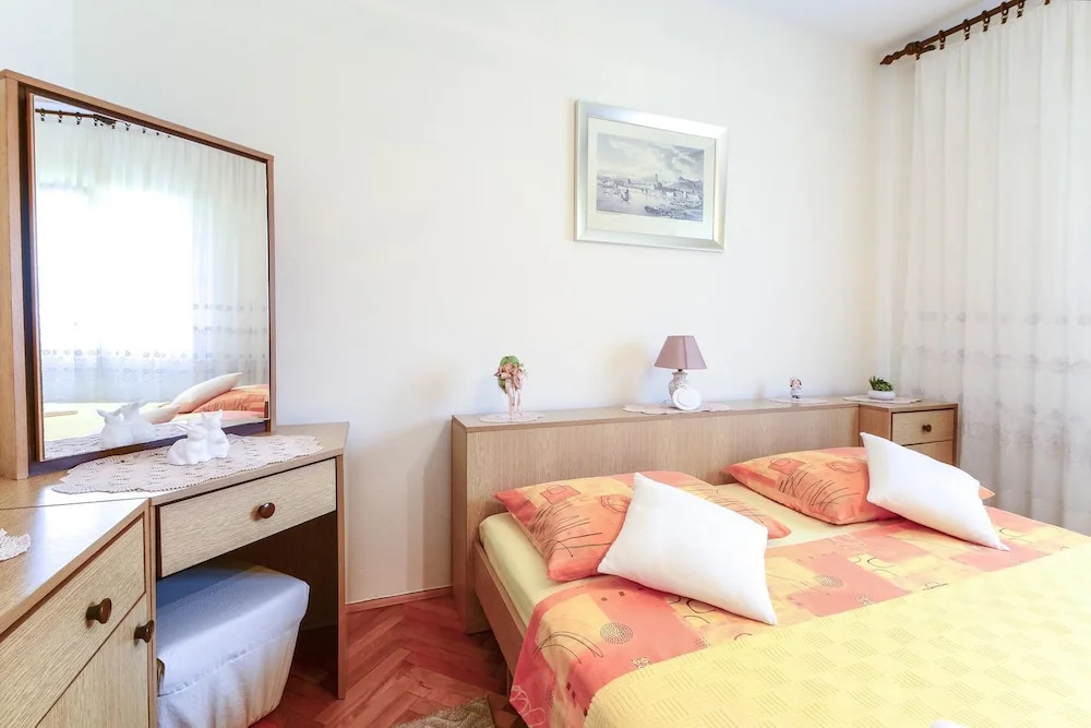 Apartments Jadranka Polinovac One Bedroom A1