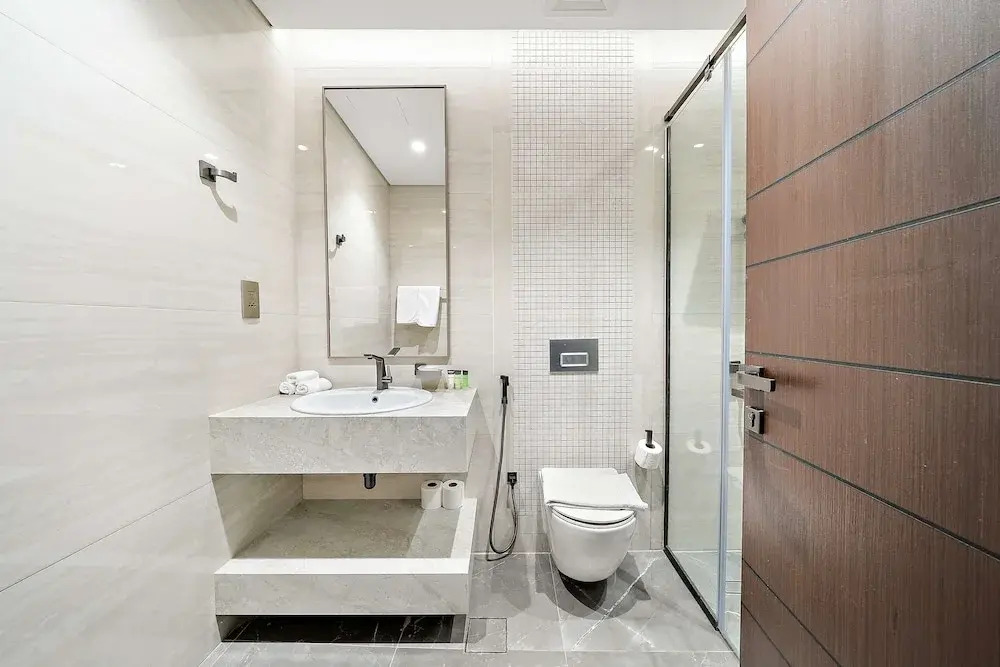 Modern 1BR With Stunning Views in Business Bay