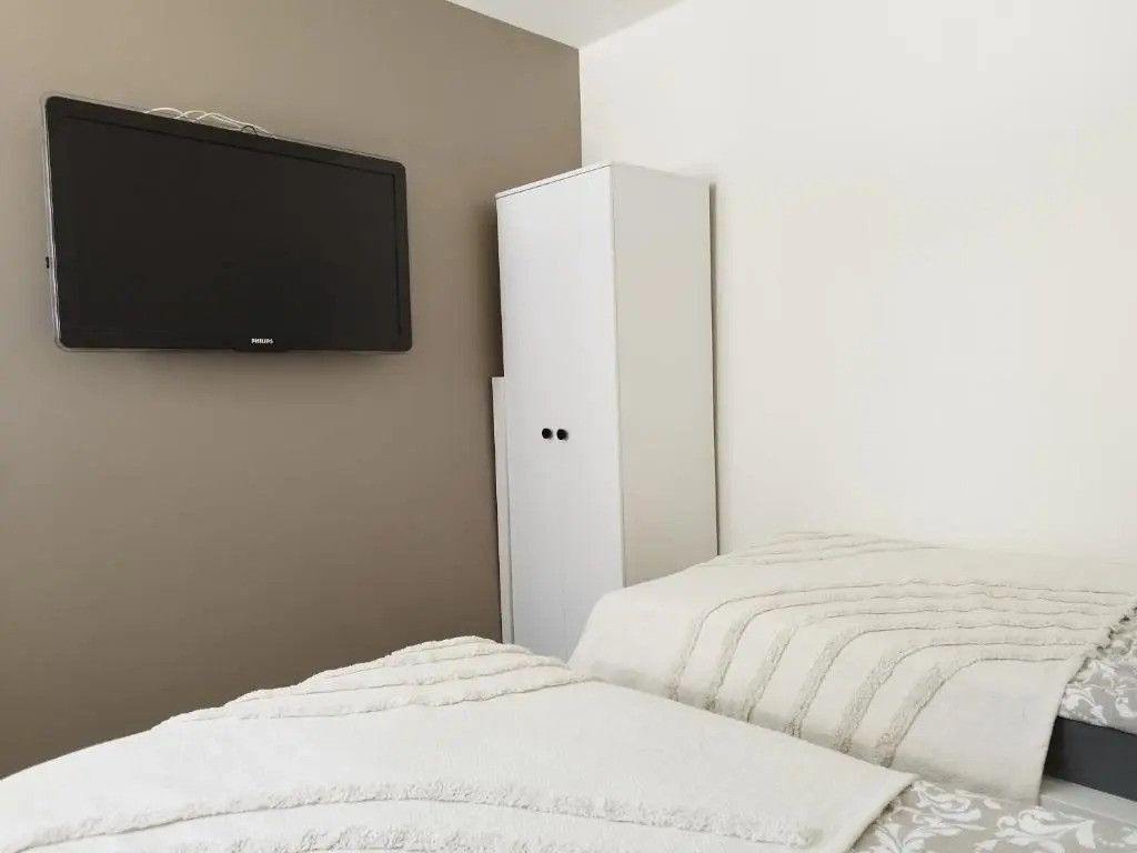 Courtyard Condo Twin