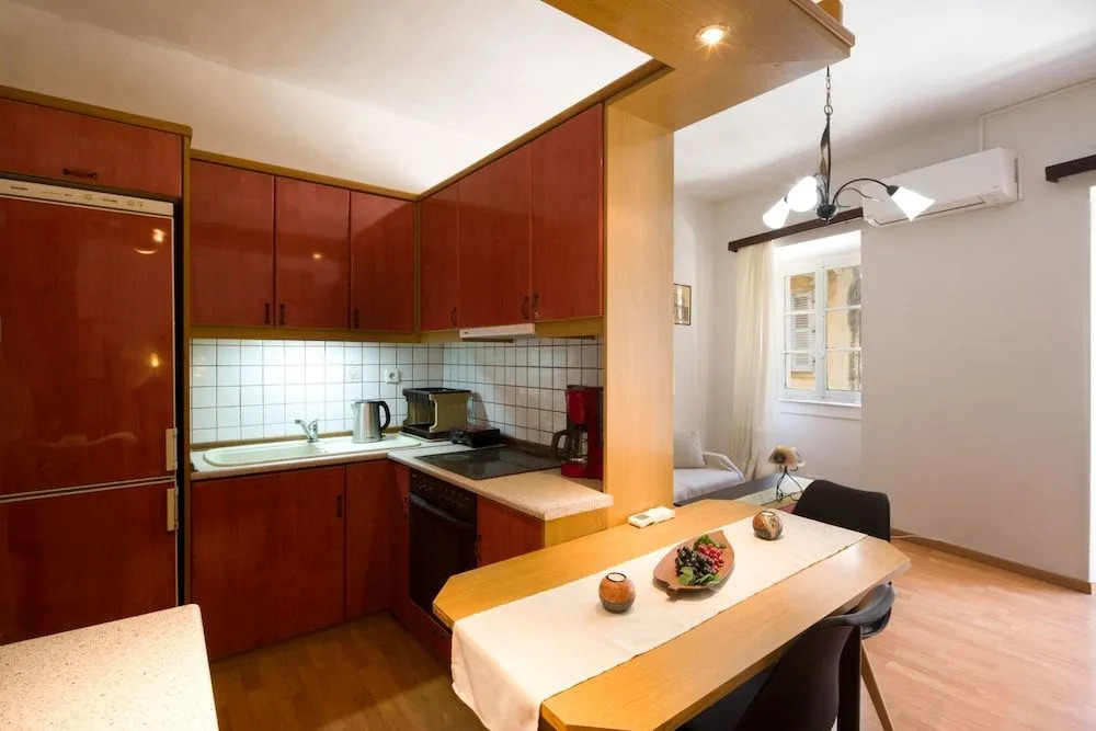 Andrew's Old Town Apartment  by CorfuEscapes