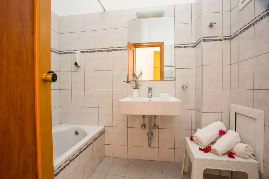Ledras Beach Hotel