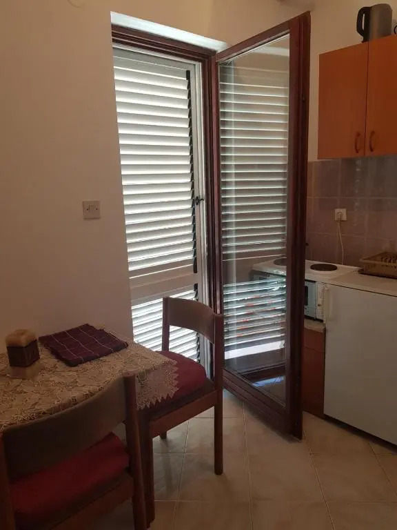 Sobe i apartmani Marović