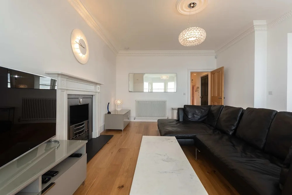 Luxury Penthouse on The Scores
