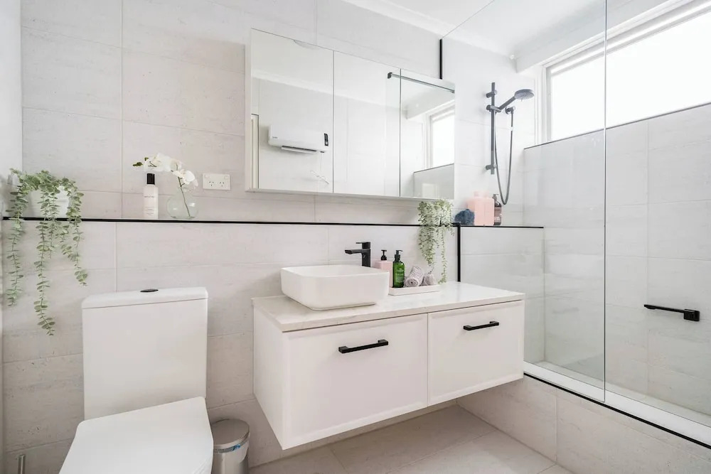 3bd 2 bthToorak Village luxurious Apartment, Relax