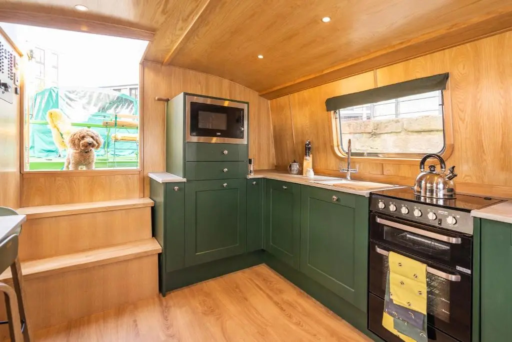 Edinburgh - Houseboats