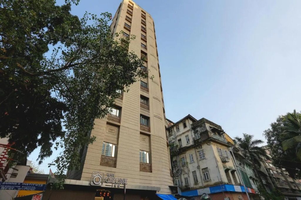 Hotel Ozone Inn Colaba