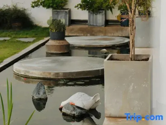 That Life · Villa Garden | 180° Scenic Homestay (Shaxi Ancient Town Yujin Bridge)
