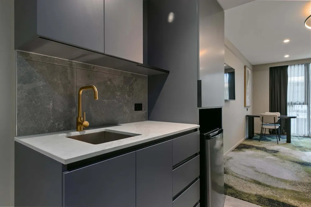Adina Apartment Hotel West Melbourne