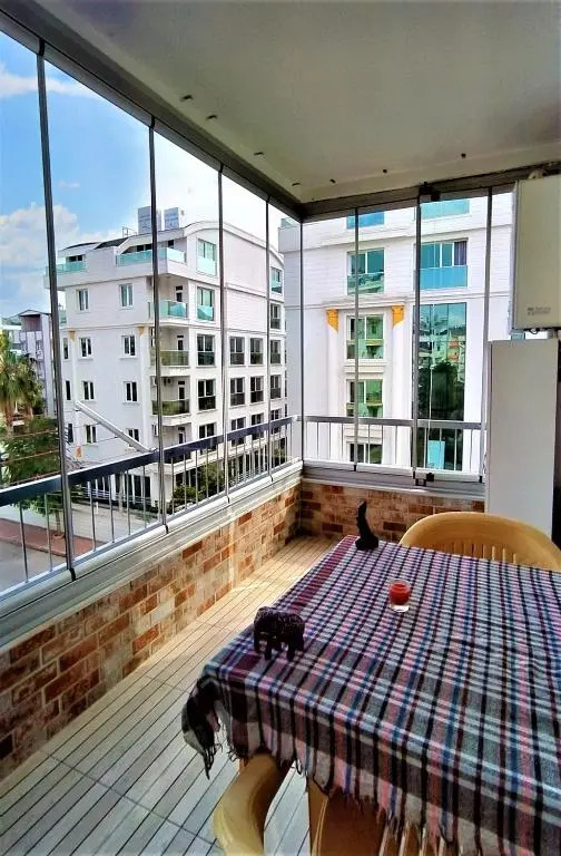 Flat Close to Beach With Balcony in Konyaalti