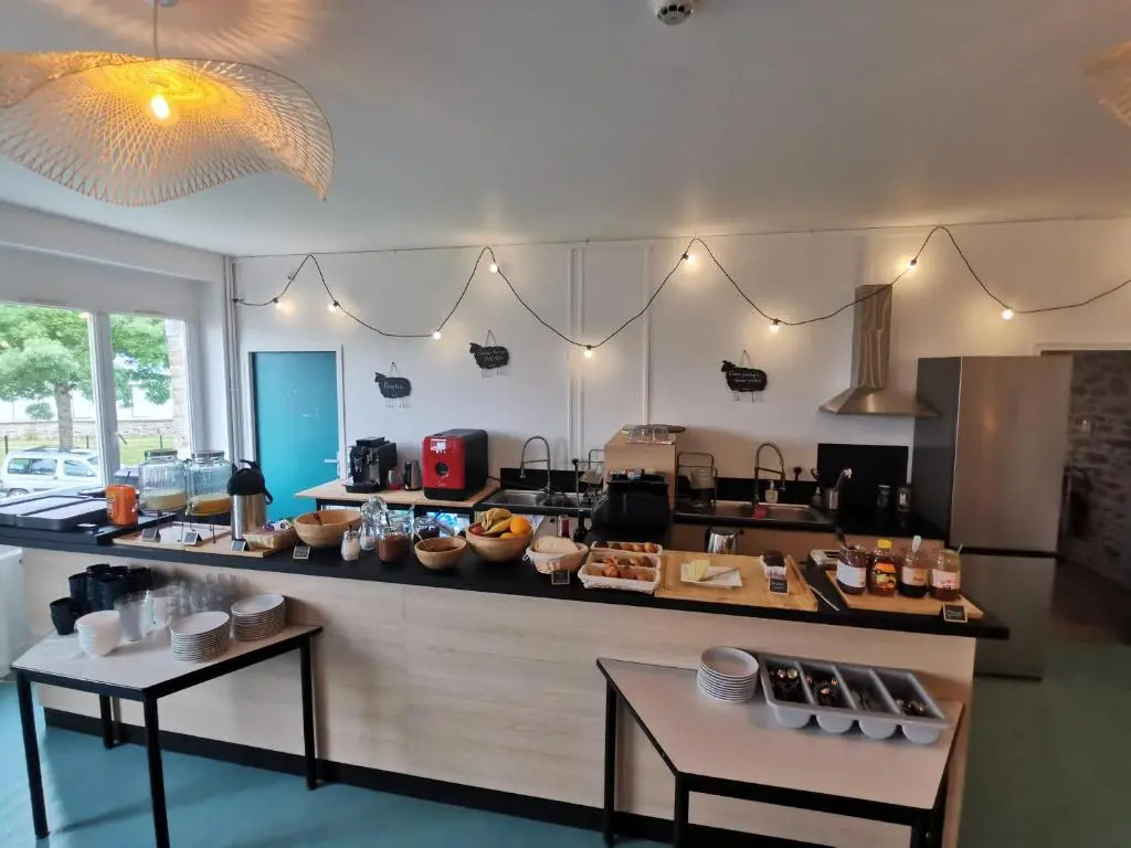 LEtape du Mont, Family Hostel