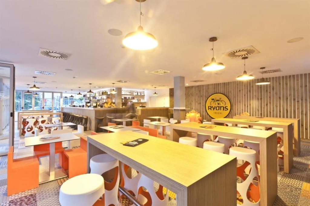 Апартаменты Ryans Ibiza