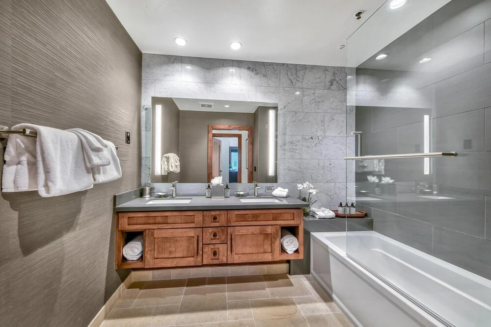 Luxury 3Br Residence Steps From Heavenly Village and Gondola Book 7 Nights for 10% Off by Redawning