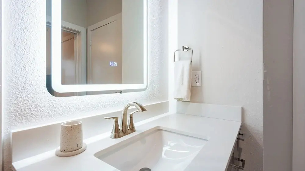 Landing Apartments - The Virginia
