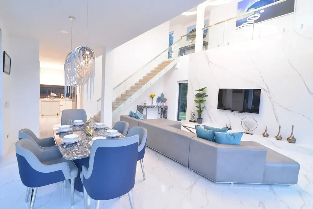 Private Pool Villa in Central Pattaya - Palmb1