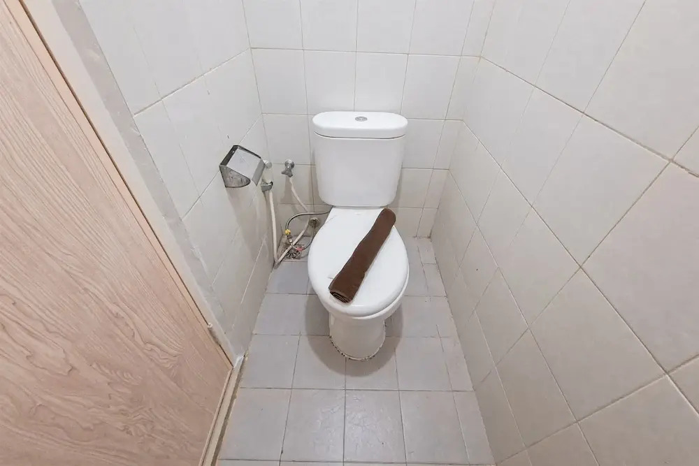 Basic Studio Apartment Near Krl Station At Poris 88