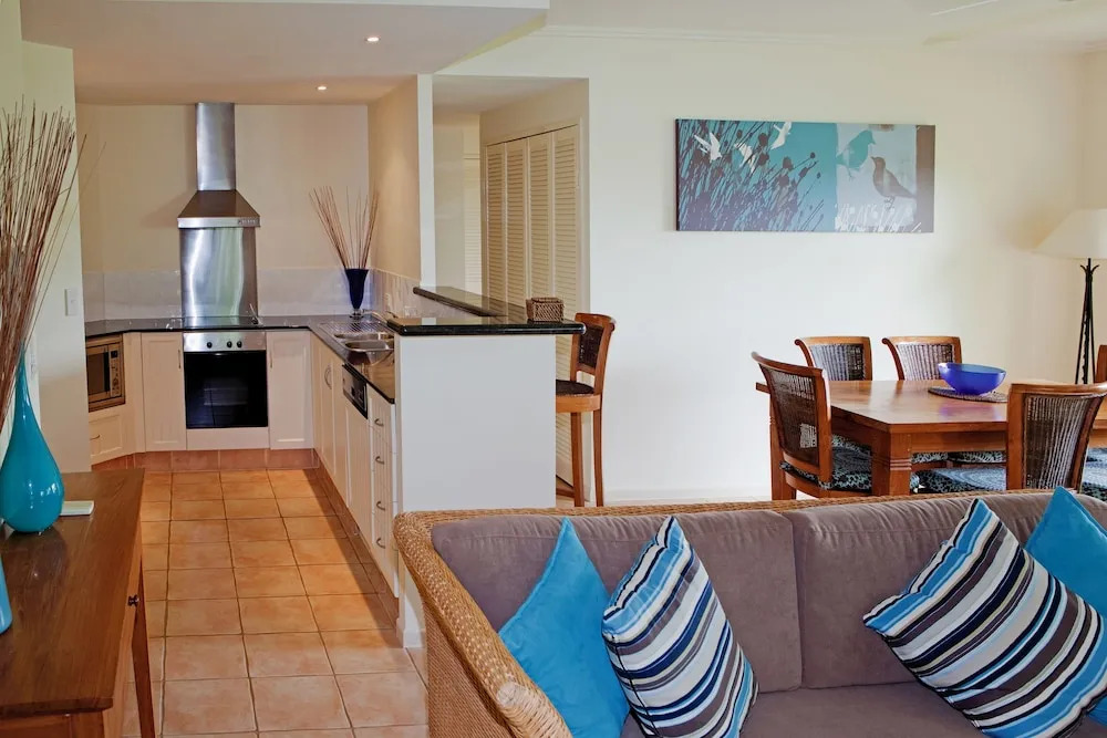 Cayman Villas Port Douglas