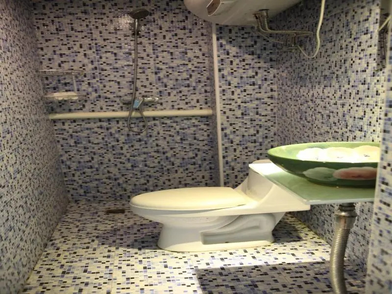 Paoju Factory Youth Hostel (Beijing Summer Palace Subway Station Branch)