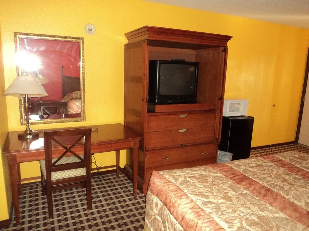 OYO Hotel Atlanta TX Hwy 59