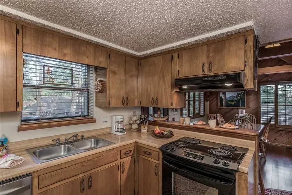 Antler Crossing - Two Bedroom Cabin