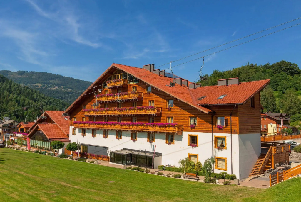 Hotel META Resort & Vine SPA