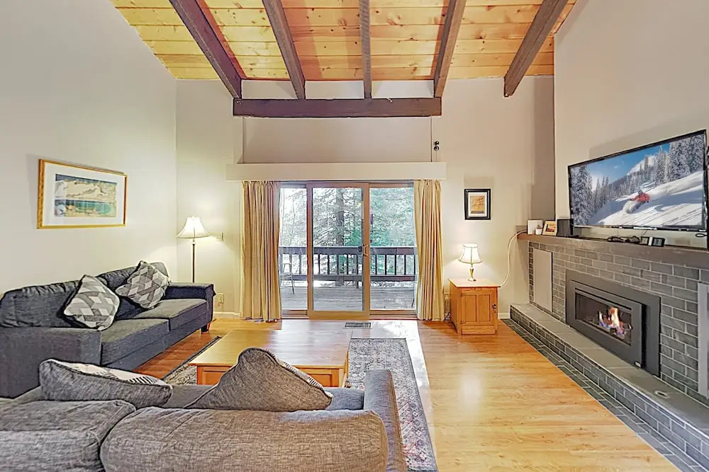 New Listing! Upscale Condo w/ Pool - Walk to Beach condo