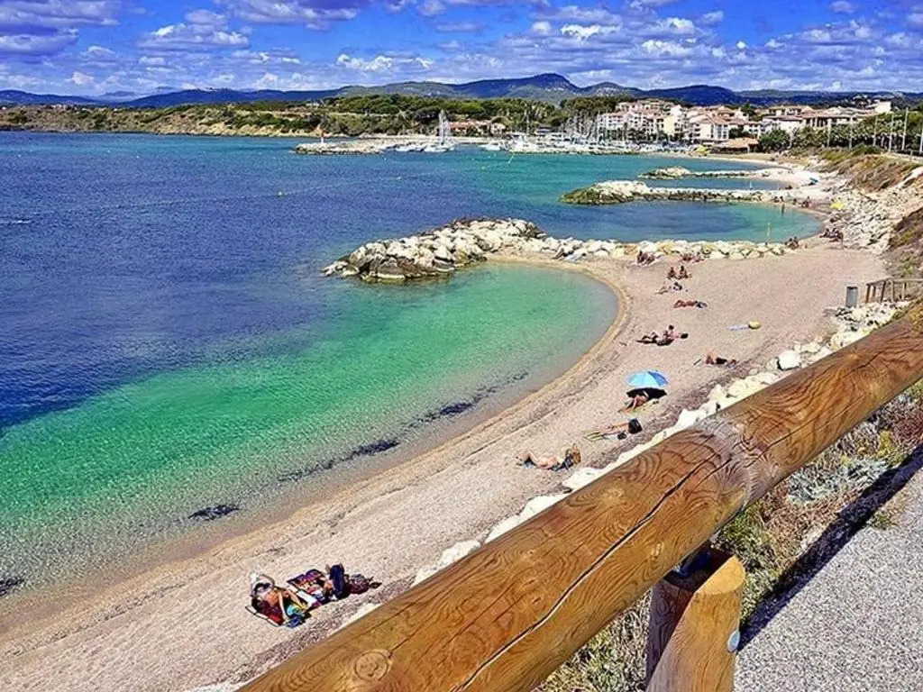 Appartement Six-Fours-les-Plages, 2 pièces, 4 personnes - FR-1-316-91