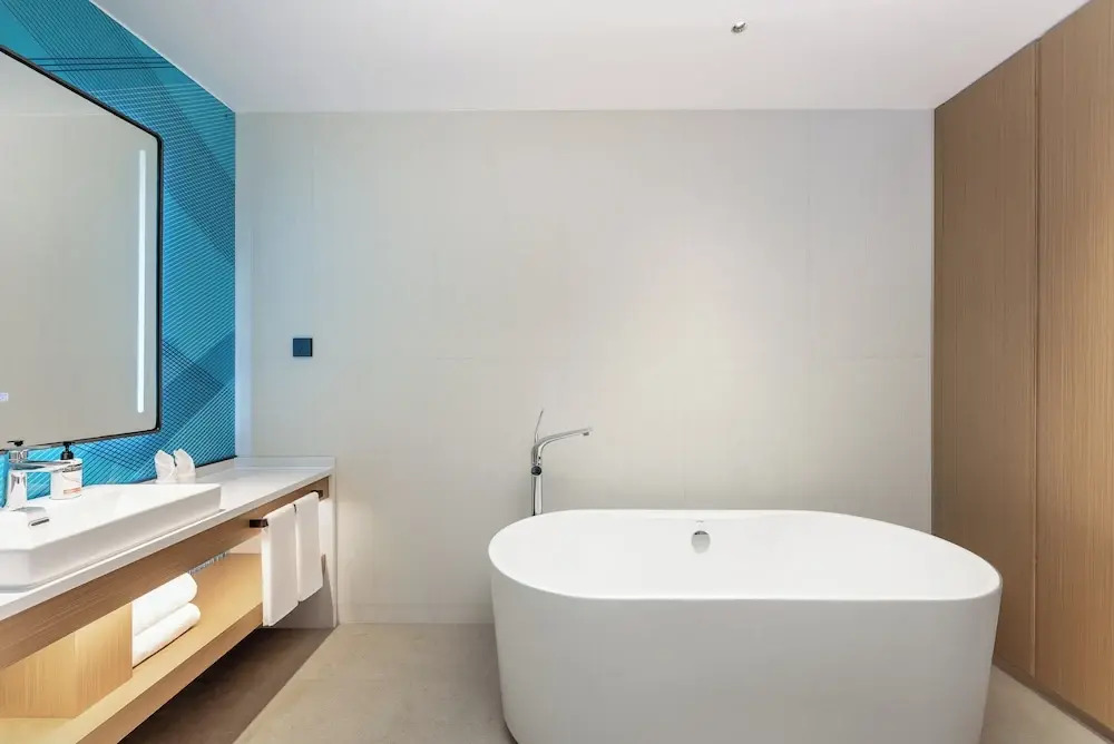 Holiday Inn Express Haikou World Trade Center by IHG