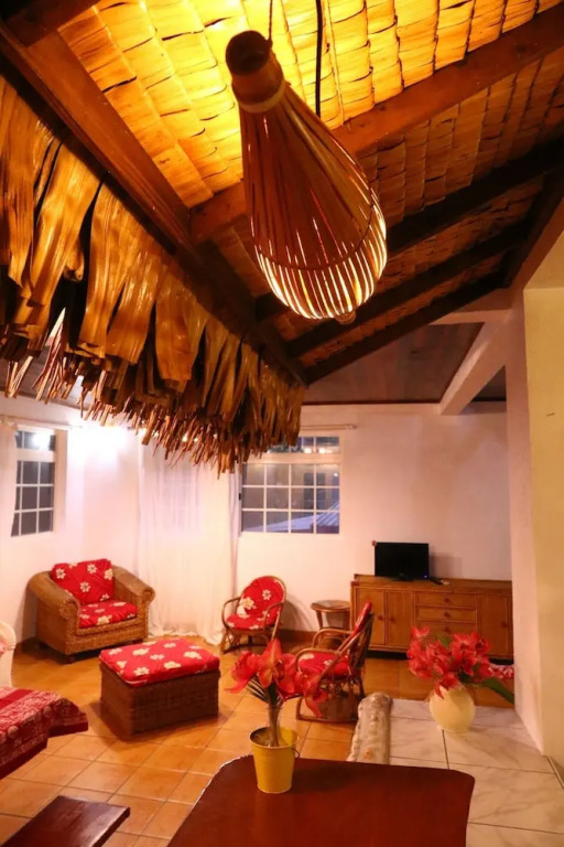 Hana Iti Beach House