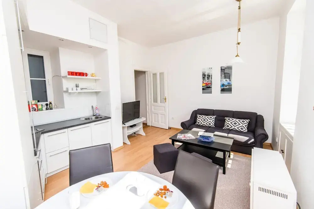 Bright and Modern Duplex in the City Center!