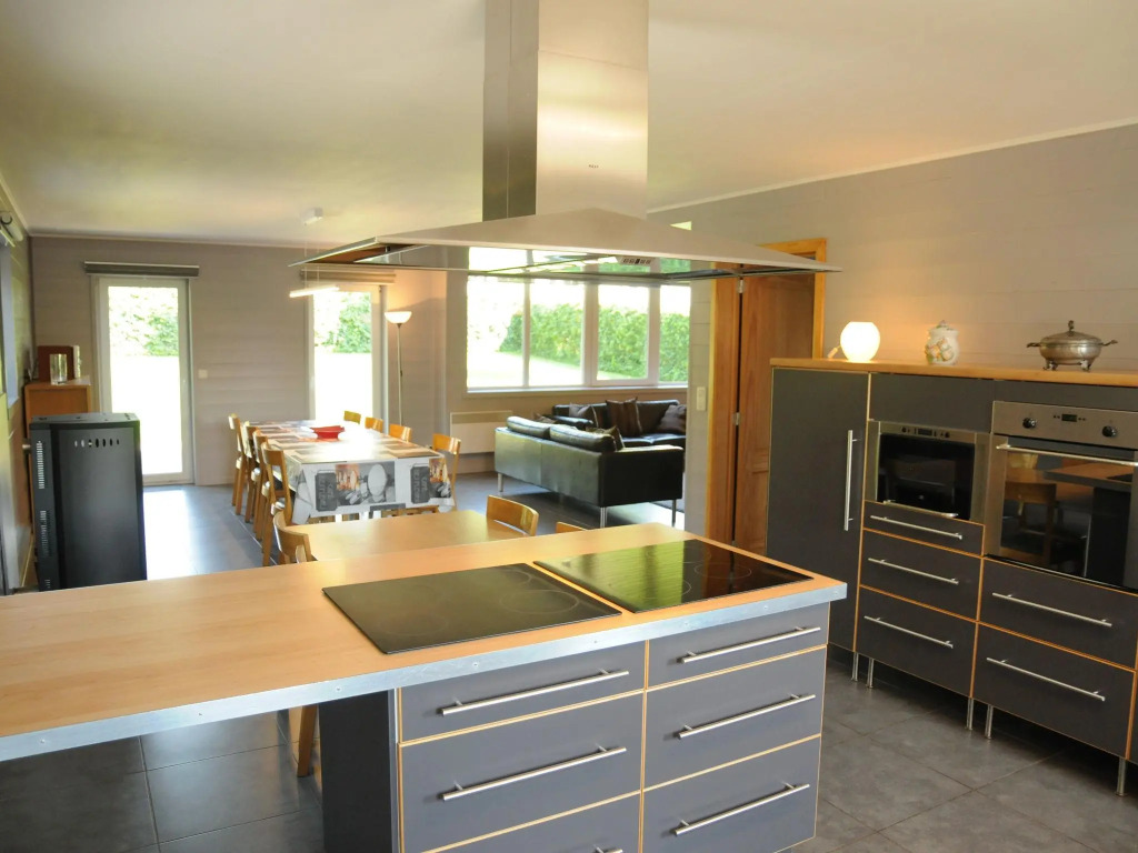 Durbuy, close to this holiday home in Enneille