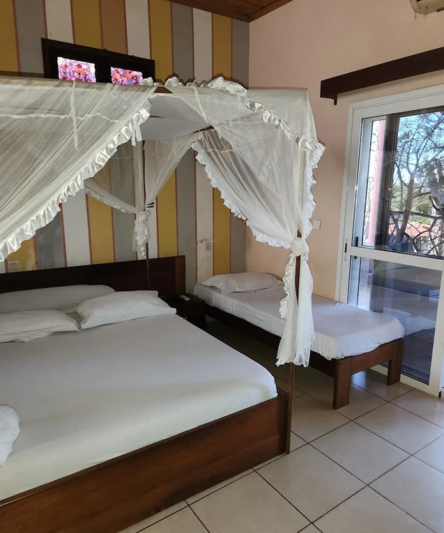 Central Hotel