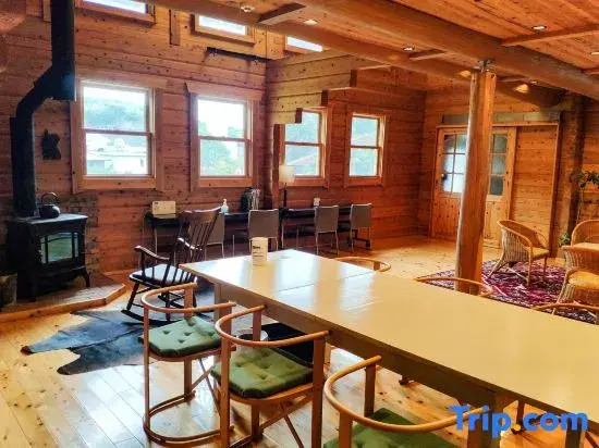 Shimano Log House