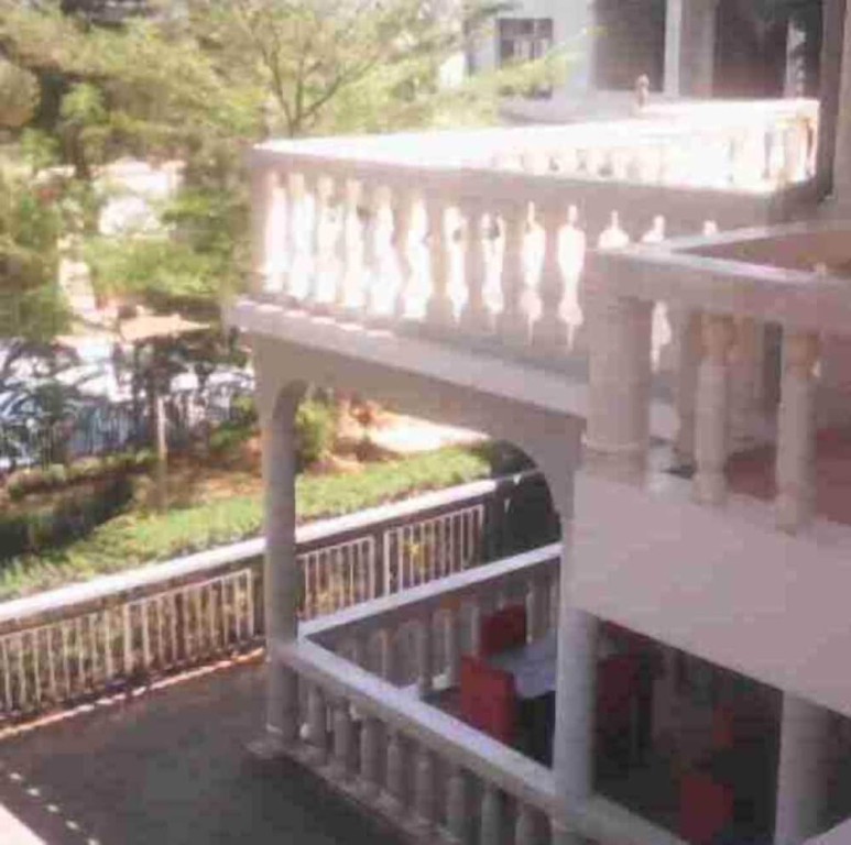 Zenith Hotel