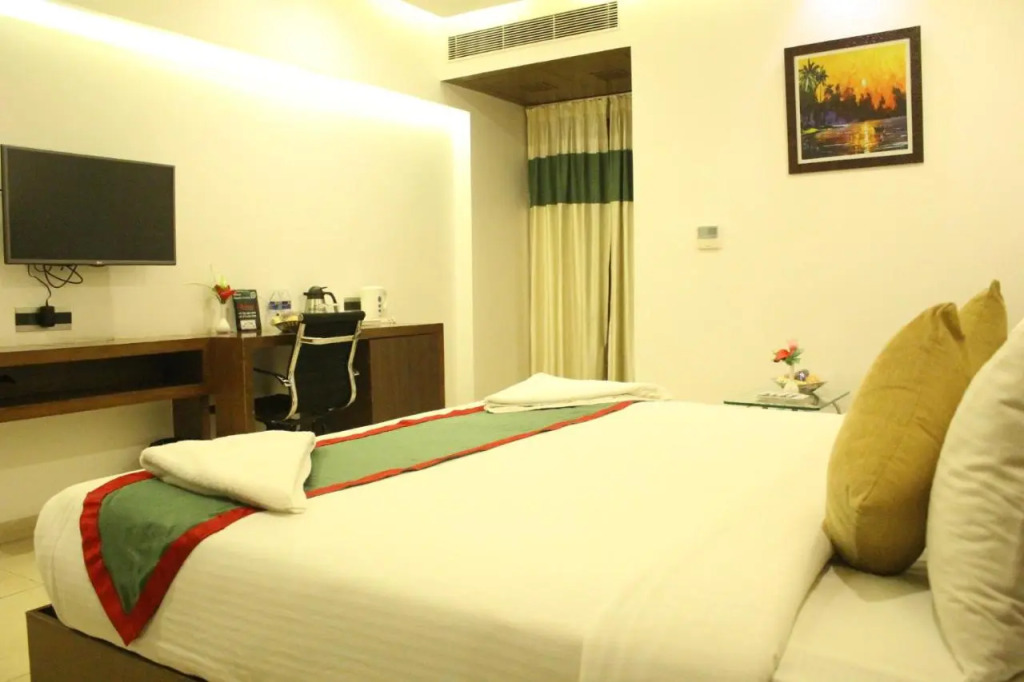 Hotel Nk Grand Park Airport Hotel