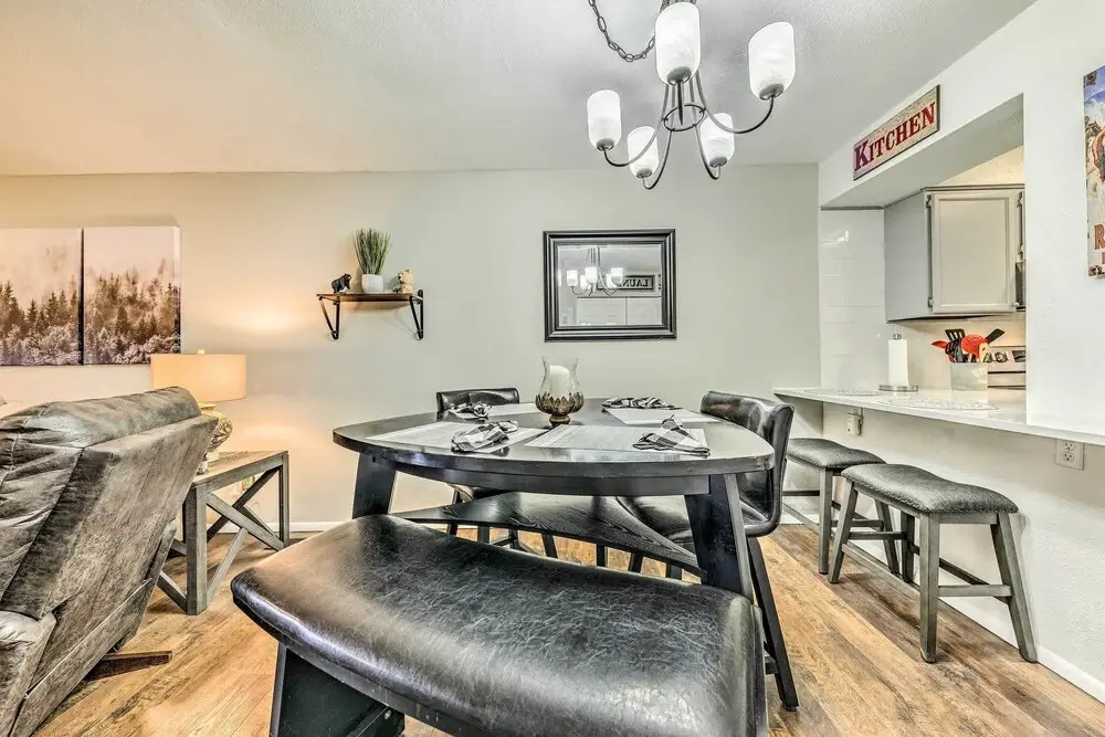 Cozy Ruidoso Condo w/ Grill & Mountain Views!