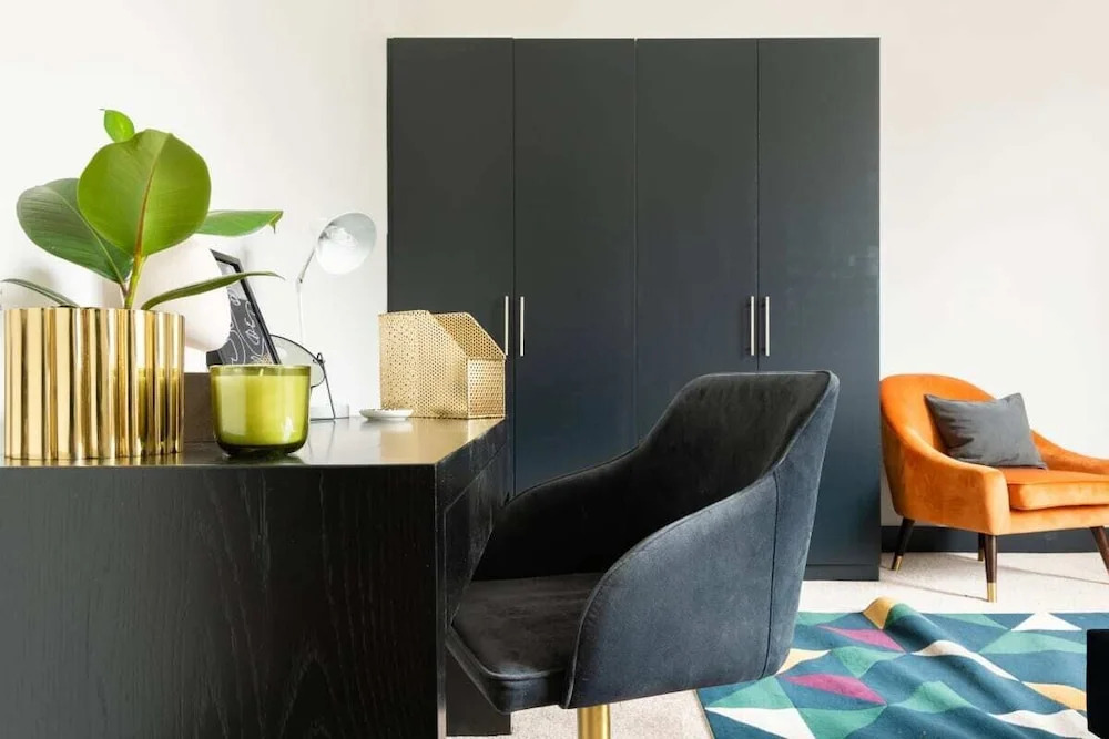 The Bermondsey Square Escape - Modern 1Bdr With Private Parking