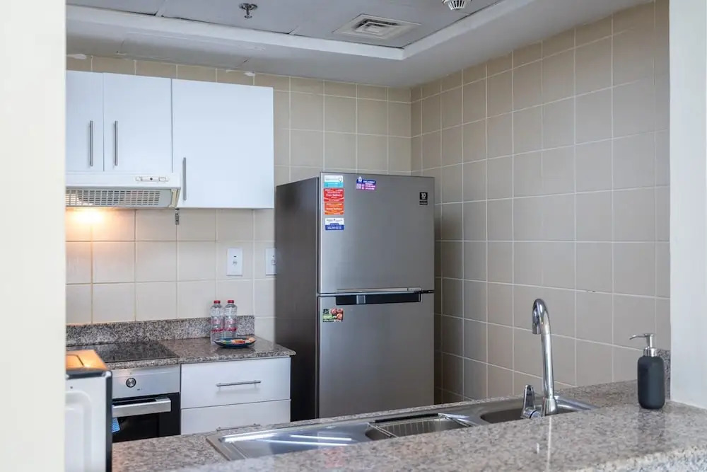 Refined 1BR Retreat in The Point Tower - Marina
