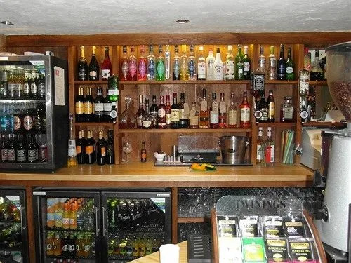 Three Horseshoes Country Inn