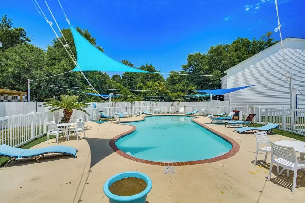 Stroll to Beach! 3BR Gulfport Escape, Pool Access