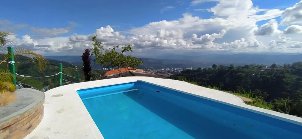 Hermosa finca con vista a la ciudad a 20 min de Bucaramanga