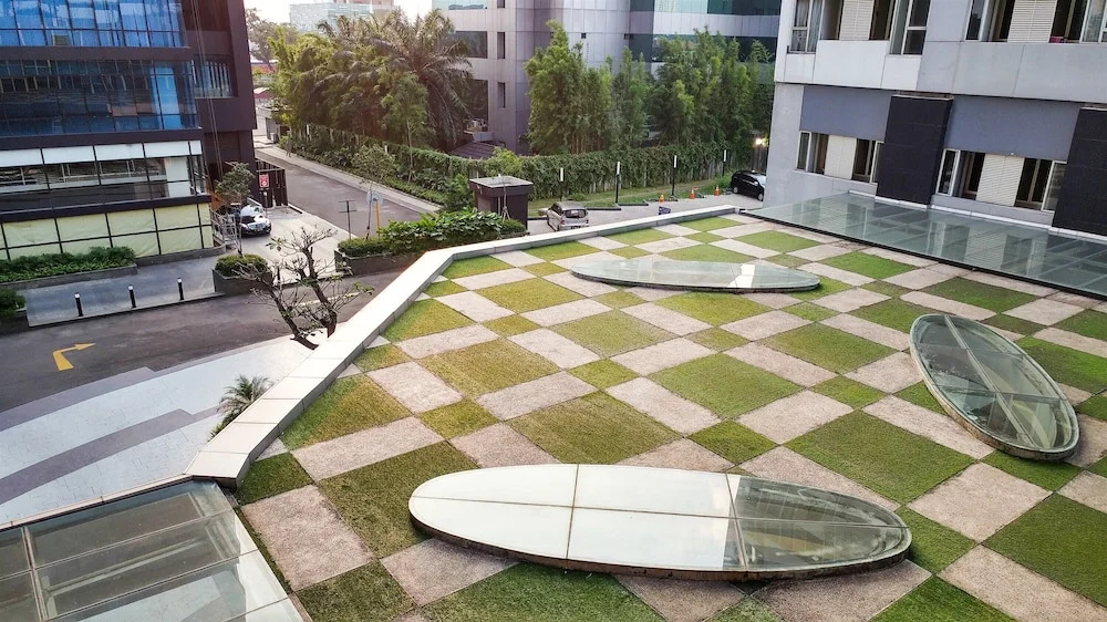 New Furnished And Elegant 2Br At Nifarro Park Apartment